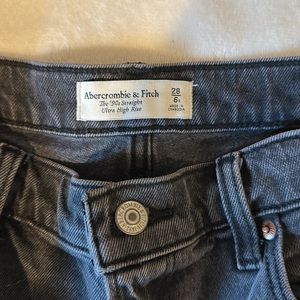 Abercrombie & Fitch 90s Straight Ultra High Rise